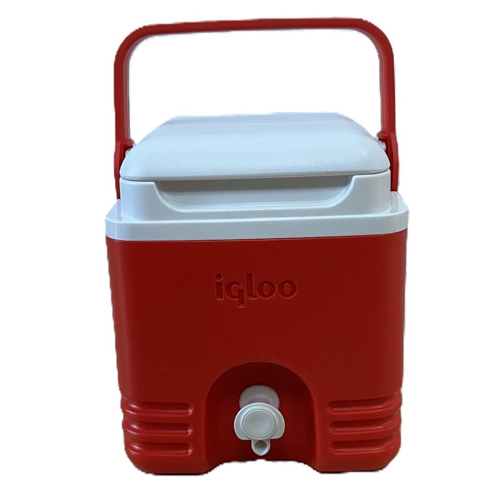 IGLOO | Vintage Insulated Cooler w/Spigot - NWOT